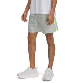 UA LAUNCH 7 SHORTS 